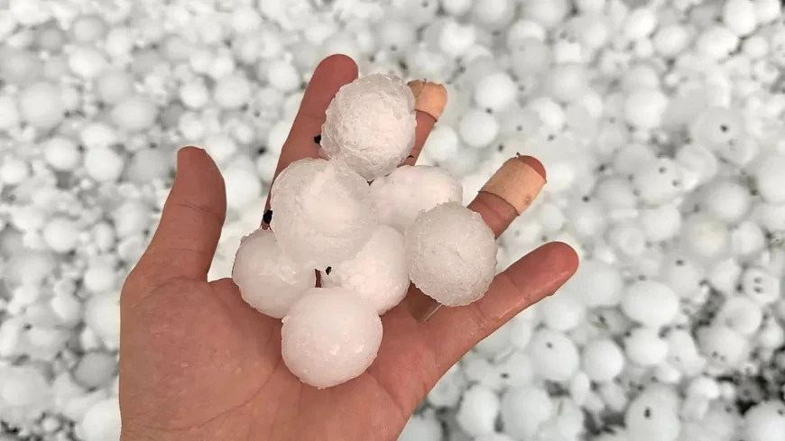Dreaming of hail: Spiritual meanings and Islamic interpretations